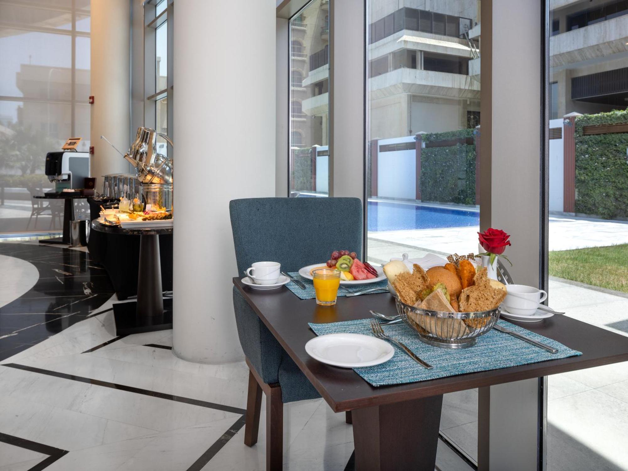 Somerset Downtown Khobar Bagian luar foto