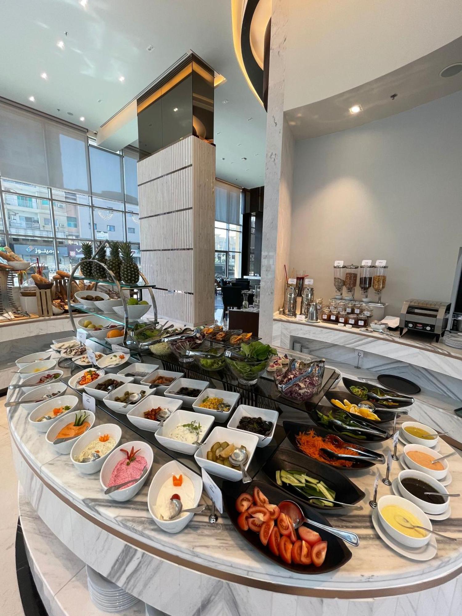 Somerset Downtown Khobar Bagian luar foto